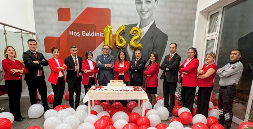 ZİRAAT BANKASI 162. KURULUŞ YILDÖNÜMÜ BURSA GARAJLAR ŞUBESİNDE KUTLANDI