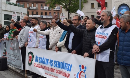 BURSA'DA 1 MAYIS BİLDİRİSİ OKUNDU, KUTLAMA YAPILDI