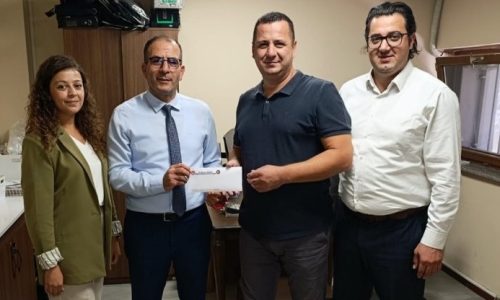 KOP, ÜYEMİZİN YKS'DE DERECEYE GİREN EVLADININ ÖDÜLÜNÜ TAKDİM ETTİ